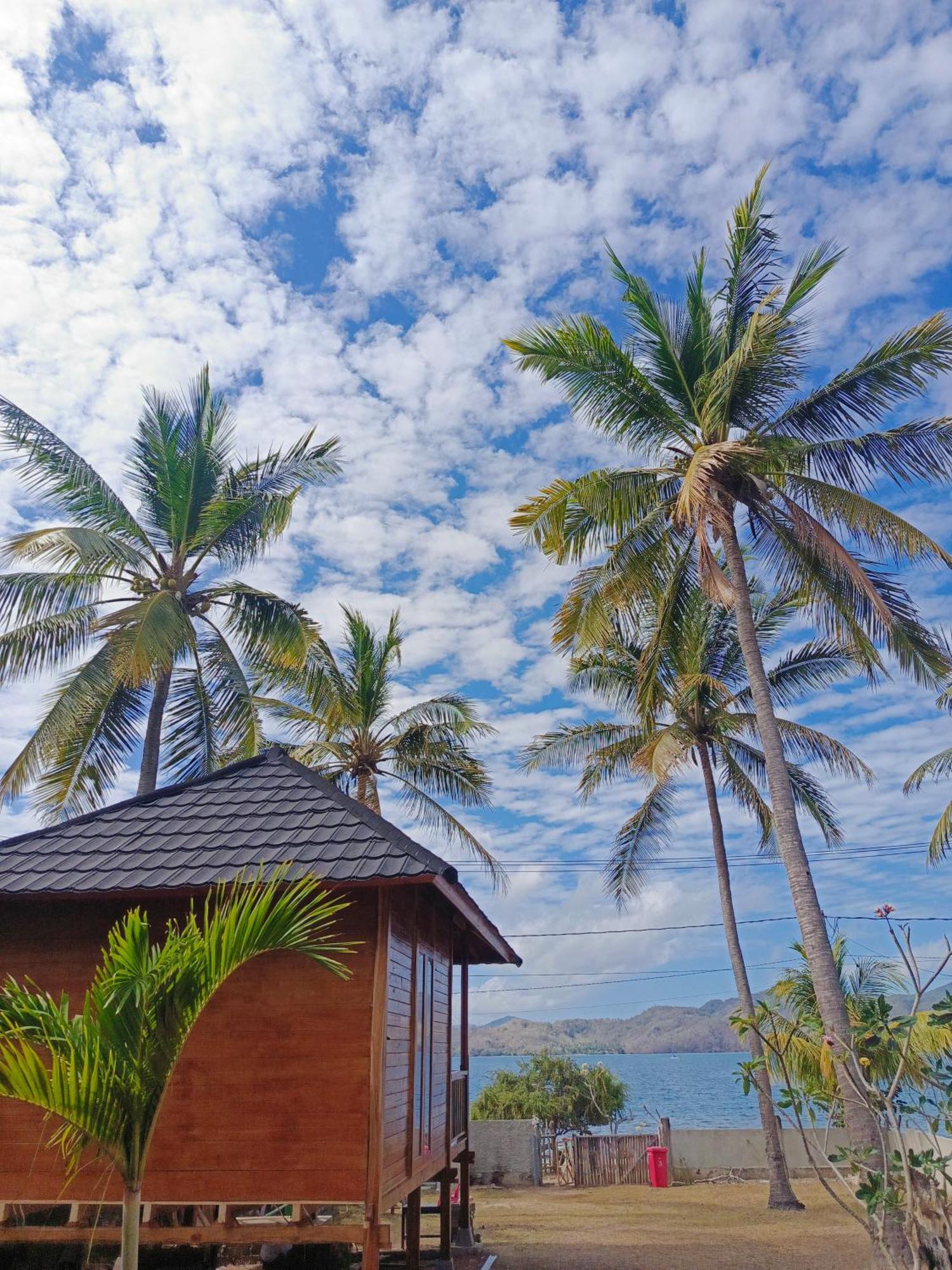 Yellow Coco Gili Gede Exterior photo